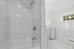 855 Commonwealth Ave, Newton, MA 02459 - Photo 22
