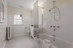 855 Commonwealth Ave, Newton, MA 02459 - Photo 24