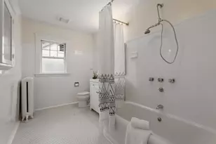 855 Commonwealth Ave, Newton, MA 02459 - Photo 24