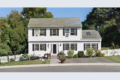 9 Zamora St, Saugus, MA 01906 - Photo 4