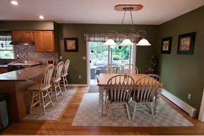 9 Zamora St, Saugus, MA 01906 - Photo 16