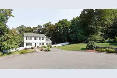 9 Zamora St, Saugus, MA 01906 - Photo 6