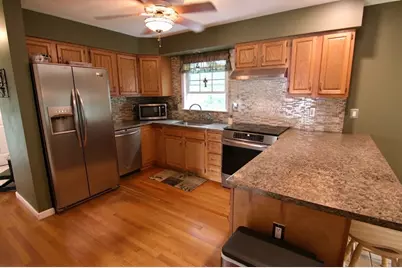 9 Zamora St, Saugus, MA 01906 - Photo 14