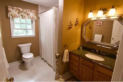 9 Zamora St, Saugus, MA 01906 - Photo 22