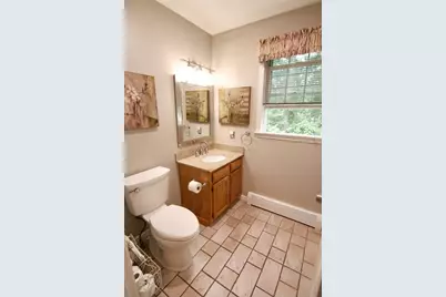 9 Zamora St, Saugus, MA 01906 - Photo 30