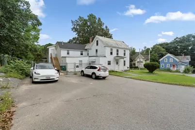 88 Ashburnham St, Fitchburg, MA 01420 - Photo 2