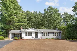 63 Maplewood Dr, Townsend, MA 01469 - Photo 2