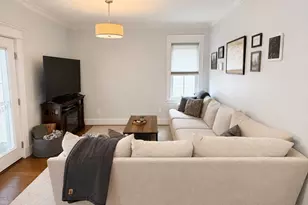 22 Santuit St, Boston, MA 02124 - Photo 6