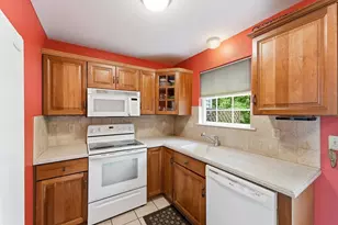 17 Waters Edge, Ludlow, MA 01056 - Photo 6