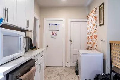 35 Peck St, Attleboro, MA 02703 - Photo 4