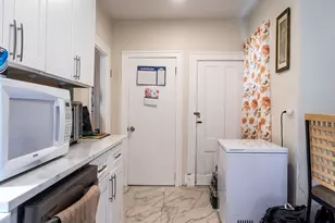 35 Peck St, Attleboro, MA 02703 - Photo 4