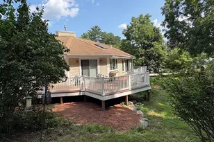 32 Station Ave, Upton, MA 01568 - Photo 4
