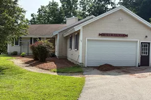 32 Station Ave, Upton, MA 01568 - Photo 2