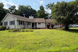 32 Station Ave, Upton, MA 01568 - Photo 1