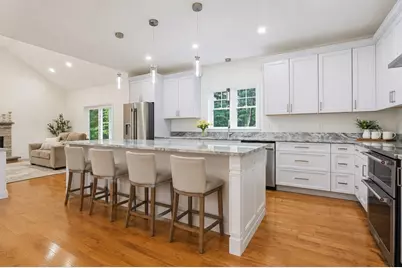 16 Ledge Hill Ln, Rehoboth, MA 02769 - Photo 4