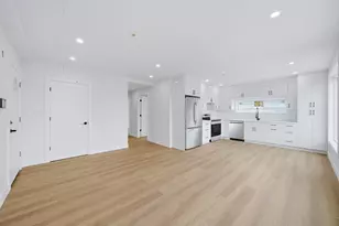 4164 Washington, Boston, MA 02131 - Photo 8