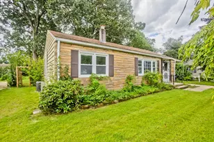 67 Warwick Rd, Chicopee, MA 01020 - Photo 2