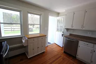 41 South St, Franklin, MA 02038 - Photo 4