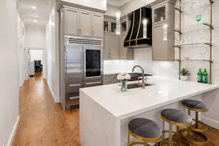 288 Commonwealth Ave, Boston, MA 02115 - Photo 2