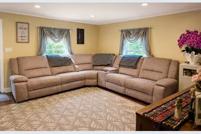 56 Kirby Ave, Lunenburg, MA 01462 - Photo 6