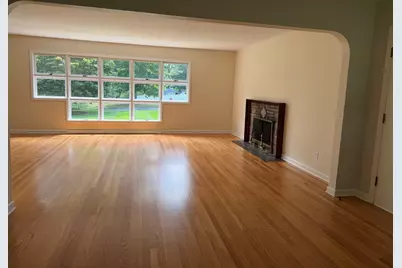 10 Shady Ln, Wilbraham, MA 01095 - Photo 8