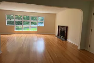 10 Shady Ln, Wilbraham, MA 01095 - Photo 8