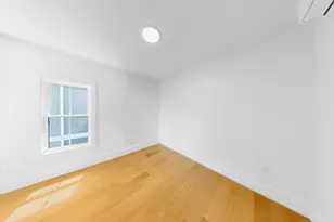 139 Sycamore St, Somerville, MA 02145 - Photo 6