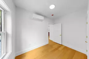 139 Sycamore St, Somerville, MA 02145 - Photo 14