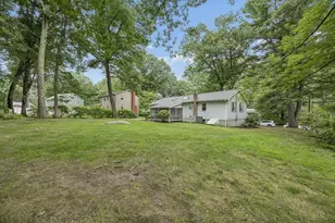 210 Chamberlain St, Holliston, MA 01746 - Photo 28