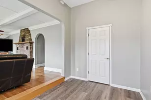142 Cooper, Agawam, MA 01001 - Photo 4