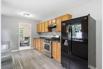 142 Cooper, Agawam, MA 01001 - Photo 18