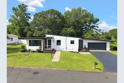 21 Hilltop Rd, Dartmouth, MA 02747 - Photo 1