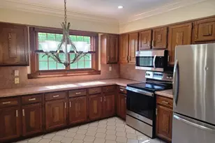 253 June St, Worcester, MA 01602 - Photo 2