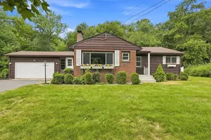 111 Florida Dr, Agawam, MA 01001 - Photo 1