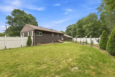 111 Florida Drive, Agawam, MA 01001 - Photo 28