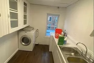 73 Southgate St, Worcester, MA 01603 - Photo 2