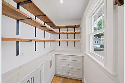 18 Thurlow St, Boston, MA 02132 - Photo 12