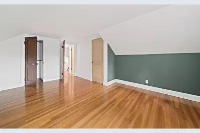 18 Thurlow St, Boston, MA 02132 - Photo 18