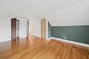 18 Thurlow St, Boston, MA 02132 - Photo 18