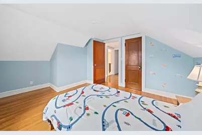 18 Thurlow St, Boston, MA 02132 - Photo 22
