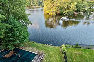 2 Colonial Rd, Lynnfield, MA 01940 - Photo 4