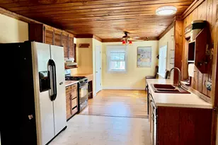 2 Colonial Rd, Lynnfield, MA 01940 - Photo 18