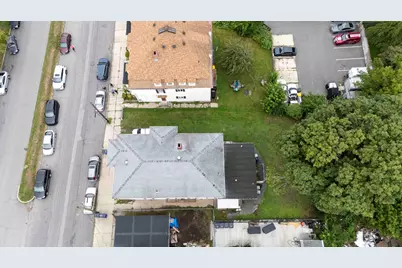 610 Bradford Ave, Fall River, MA 02721 - Photo 4