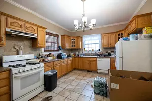 54 Arizona St, Fall River, MA 02721 - Photo 18