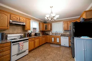 54 Arizona St, Fall River, MA 02721 - Photo 8
