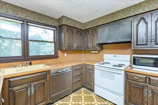 43 Ledgewood Dr, Danvers, MA 01923 - Photo 12