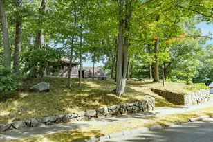 43 Ledgewood Dr, Danvers, MA 01923 - Photo 4