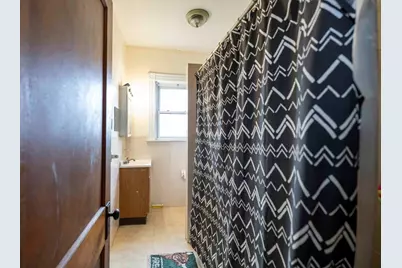 1025 Globe St, Fall River, MA 02724 - Photo 10