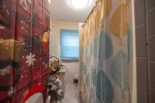 1025 Globe St, Fall River, MA 02724 - Photo 16