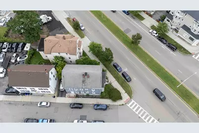 593 Plymouth Ave, Fall River, MA 02721 - Photo 4